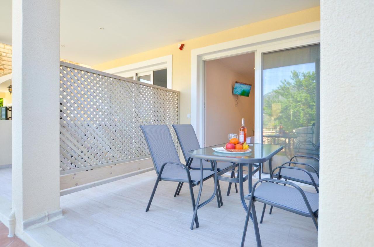 Meltemi Studios Vasiliki  Exterior photo